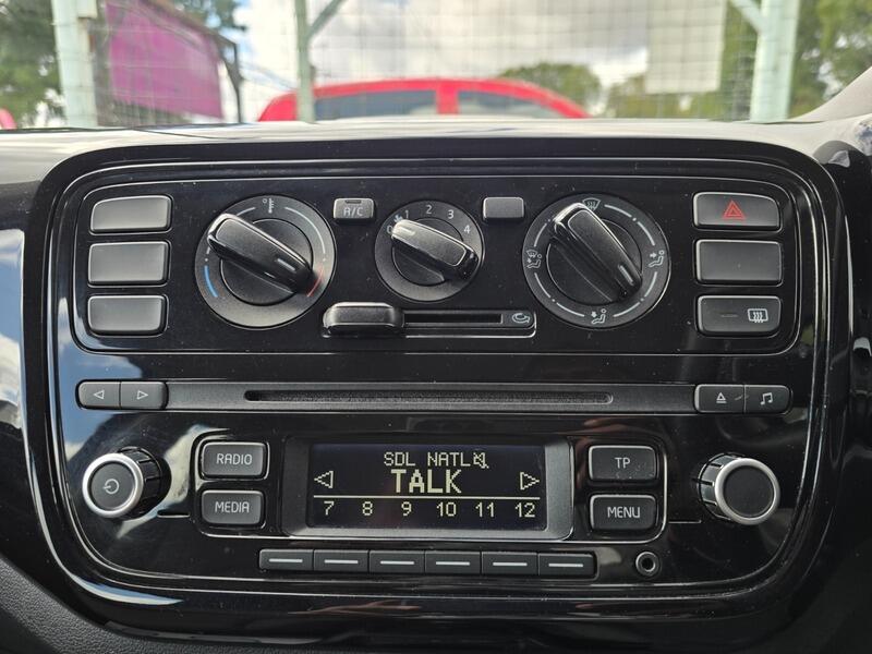 Used Volkswagen up! 2016 for sale - 73532979: Photo 33