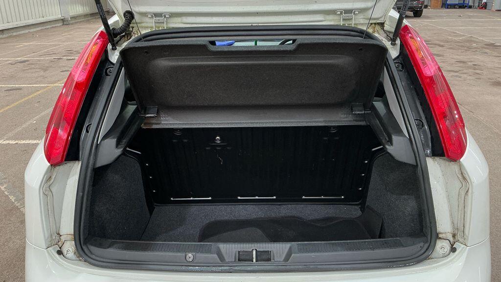 Used Fiat Punto 2017 for sale - 77882908: Photo 10