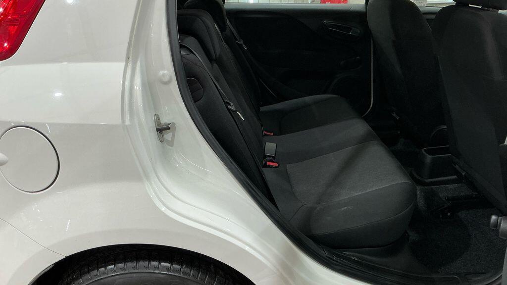 Used Fiat Punto 2017 for sale - 77882908: Photo 8