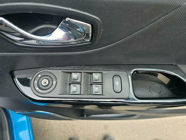 Used Renault Captur 2015 for sale - 74564183: Photo 17