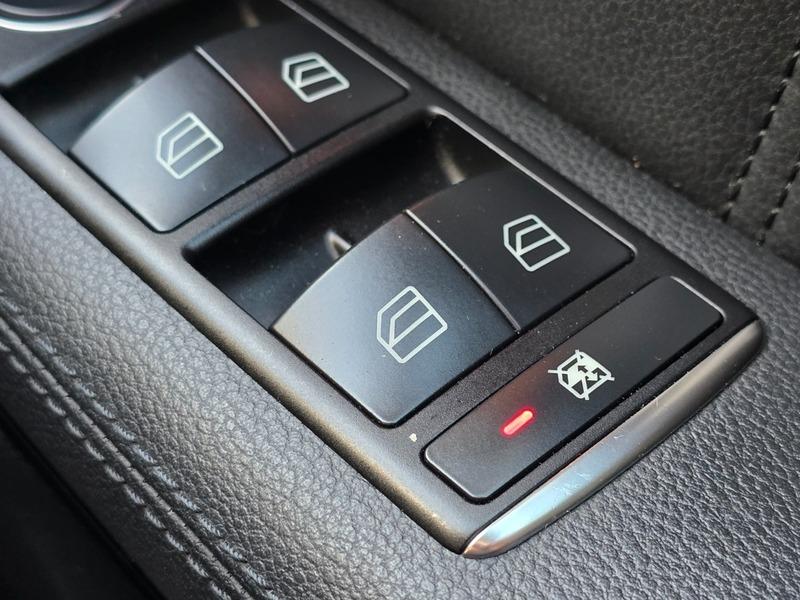 Used Mercedes-Benz E Class 2013 for sale - 78062848: Photo 21