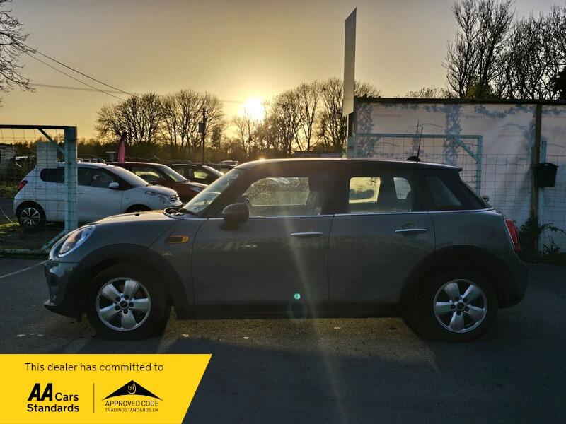 Used MINI Hatch 2017 for sale - 76765932: Photo 5