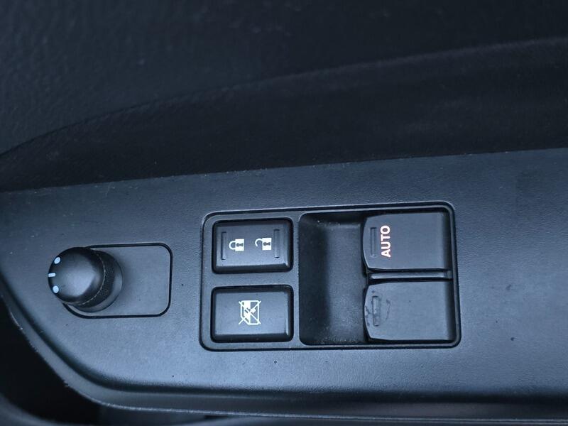 Used Suzuki Swift 2015 for sale - 77637787: Photo 15