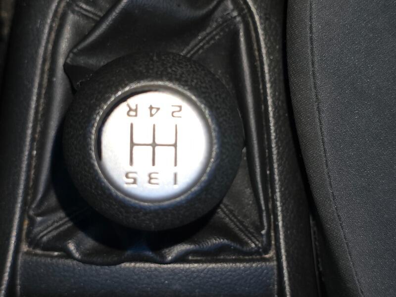 Used Suzuki Swift 2015 for sale - 77637787: Photo 29