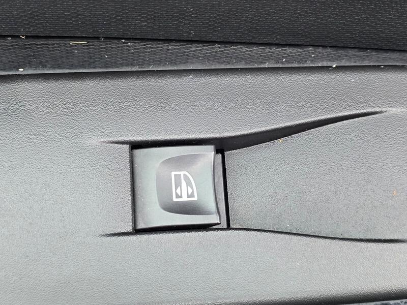 Used Renault Captur 2013 for sale - 76572691: Photo 17