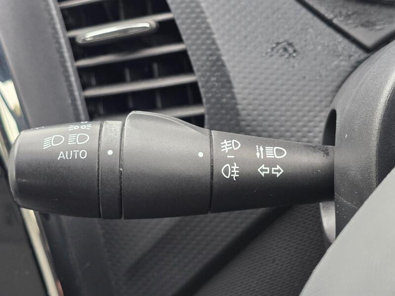 Used Renault Captur 2013 for sale - 76572691: Photo 28