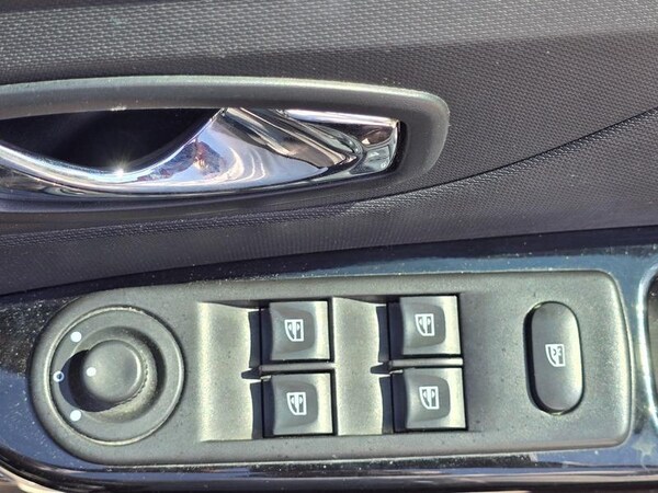 Used Renault Captur 2014 for sale - 75199235: Photo 16