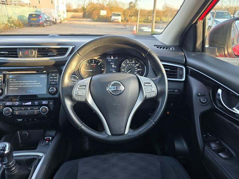 Used Nissan Qashqai 2011 for sale - 77993457: Photo 15