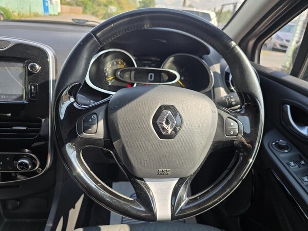 Used Renault Clio 2015 for sale - 75670622: Photo 19