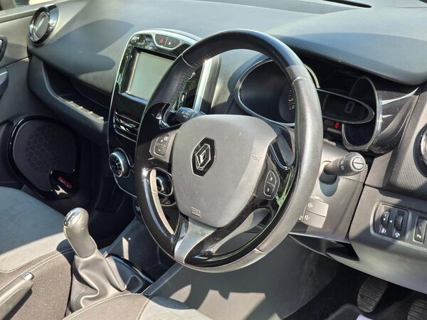 Used Renault Clio 2015 for sale - 75670622: Photo 29
