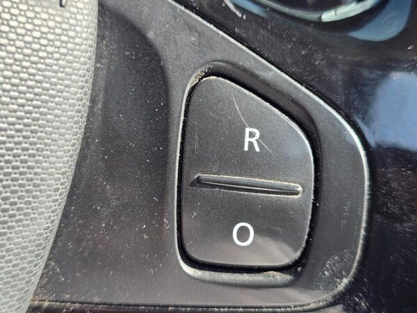 Used Renault Clio 2015 for sale - 75670622: Photo 34