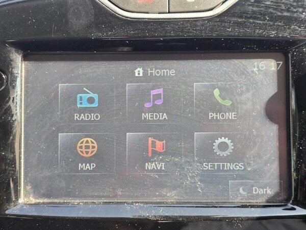 Used Renault Clio 2015 for sale - 75670622: Photo 42