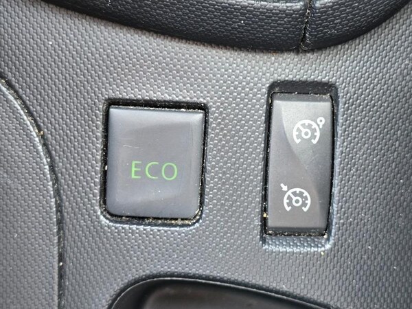 Used Renault Clio 2015 for sale - 75670622: Photo 47