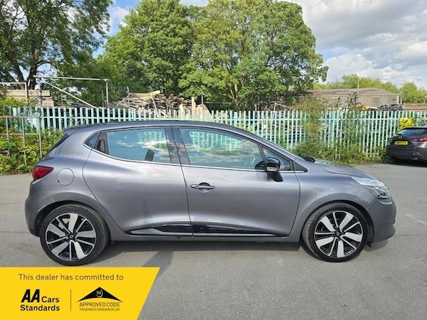 Used Renault Clio 2015 for sale - 75670622: Photo 9