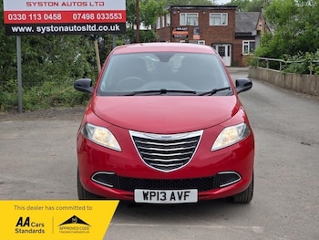 Used Chrysler Ypsilon 2013 for sale - 74699883: Photo