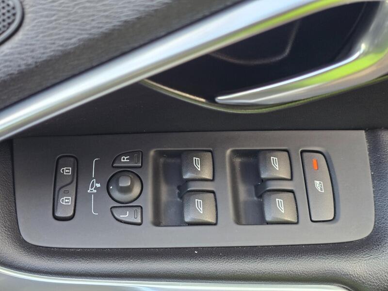 Used Volvo V40 2016 for sale - 76227111: Photo 14