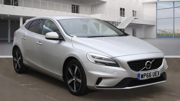 Used Volvo V40 2016 for sale - 76227111: Photo 1