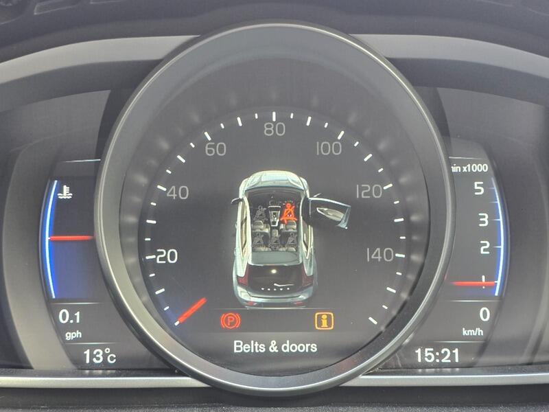 Used Volvo V40 2016 for sale - 76227111: Photo 23