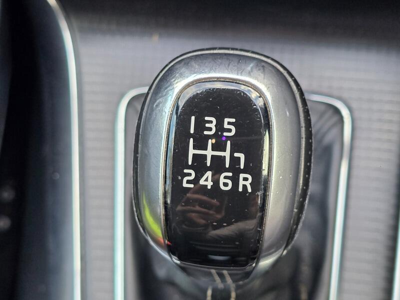 Used Volvo V40 2016 for sale - 76227111: Photo 24