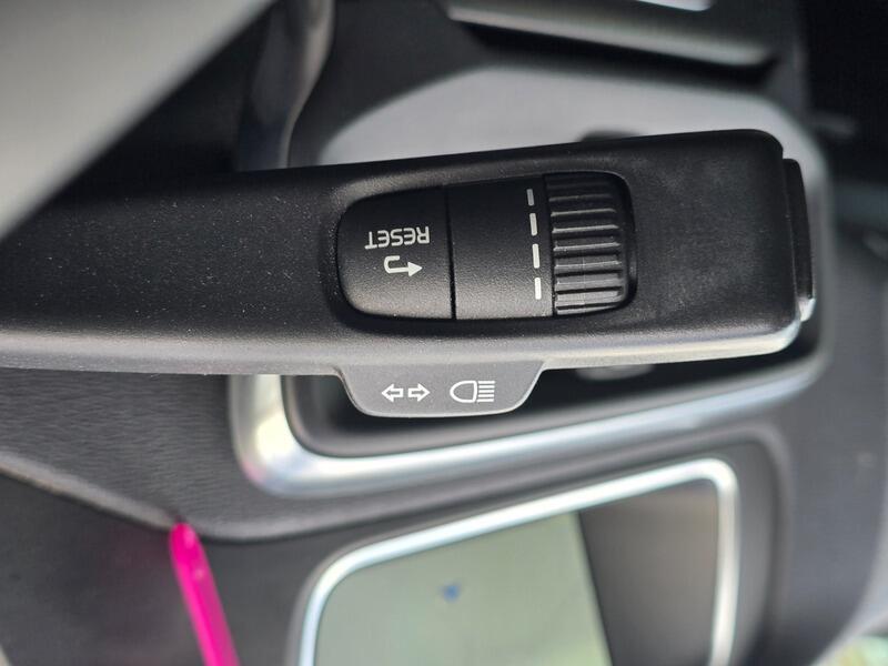 Used Volvo V40 2016 for sale - 76227111: Photo 28