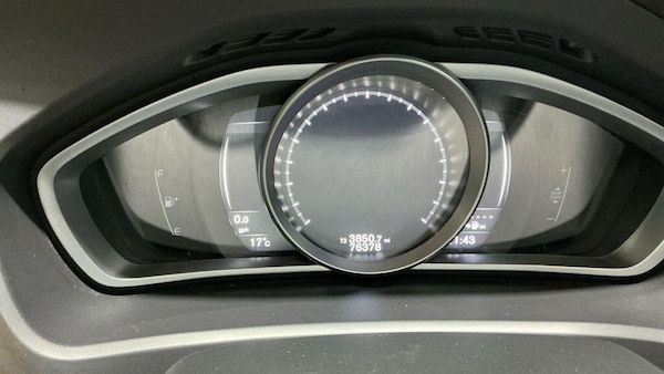 Used Volvo V40 2016 for sale - 76227111: Photo 6