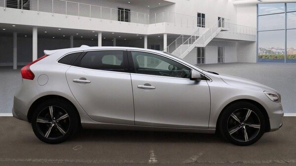 Used Volvo V40 2016 for sale - 76227111: Photo 7