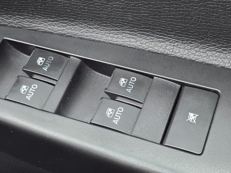 Used Vauxhall Antara 2012 for sale - 76572457: Photo 17