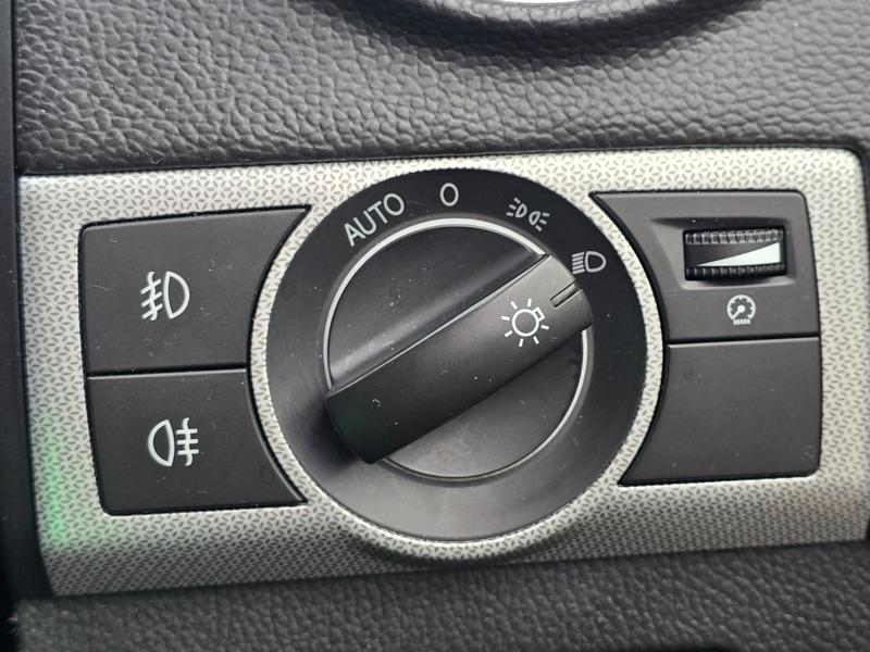 Used Vauxhall Antara 2012 for sale - 76572457: Photo 19