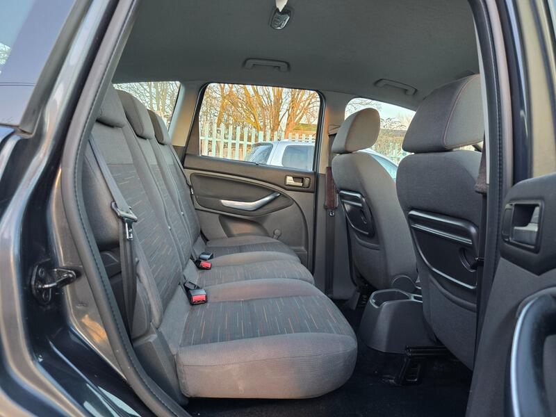 Used Ford C-Max 2009 for sale - 76801445: Photo 17