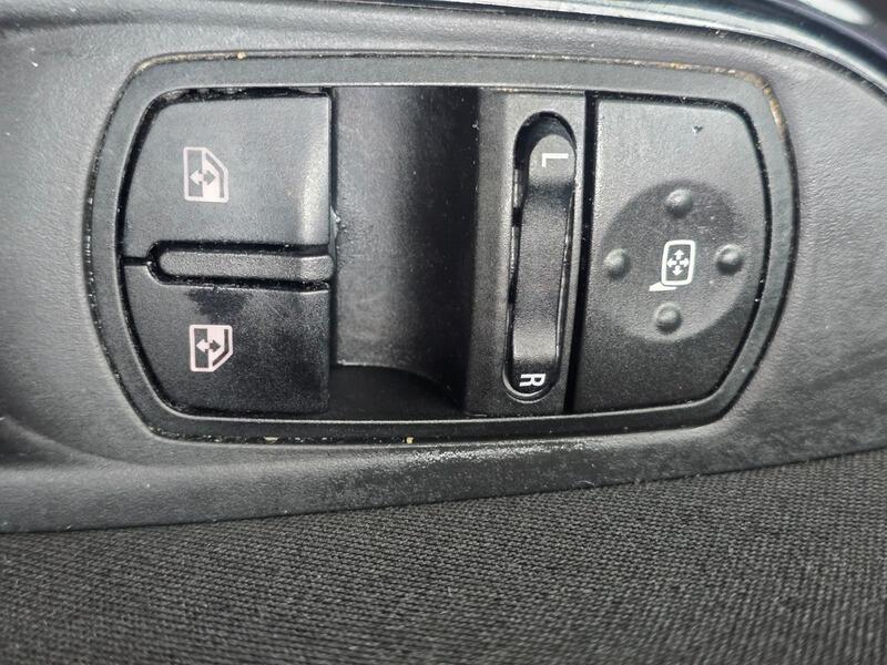 Used Vauxhall Corsa 2016 for sale - 76607378: Photo 13