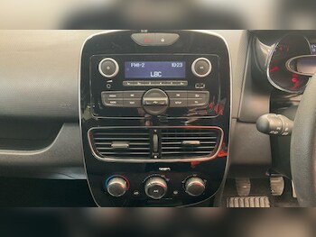 Used Renault Clio 2017 for sale - 78384290: Photo