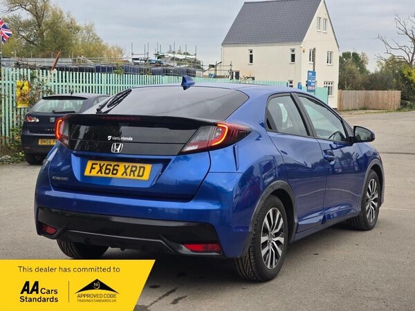 Used Honda Civic 2016 for sale - 76240222: Photo 10