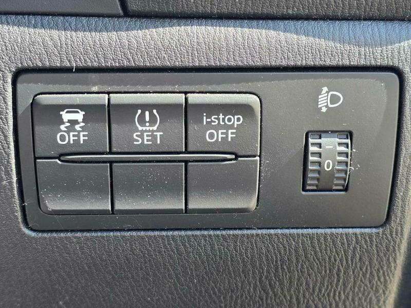 Used Mazda Mazda3 for sale - 76992900: Photo 33