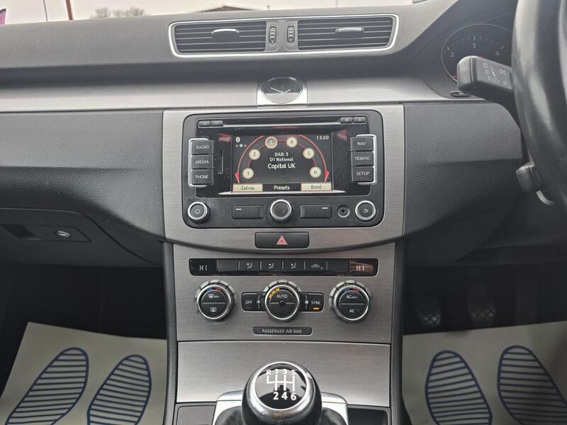 Used Volkswagen Passat 2012 for sale - 77798999: Photo 33