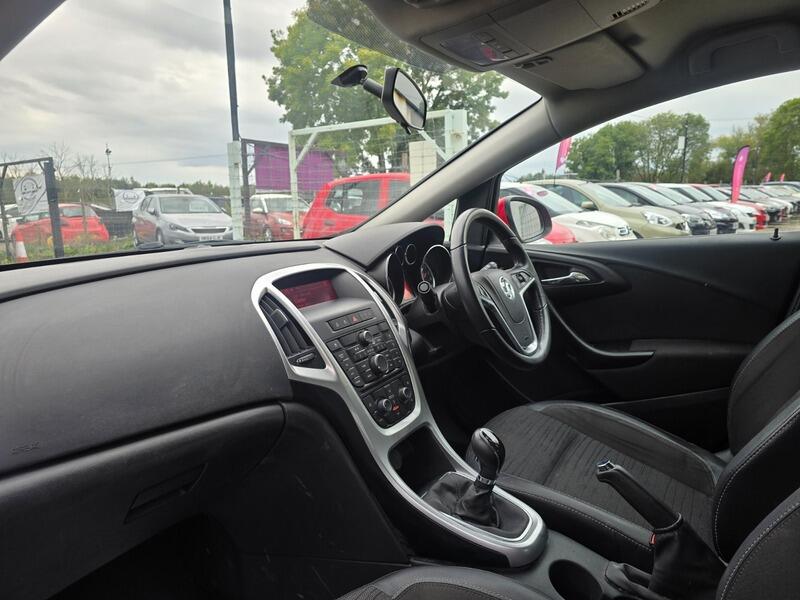 Used Vauxhall Astra 2015 for sale - 76071988: Photo 14