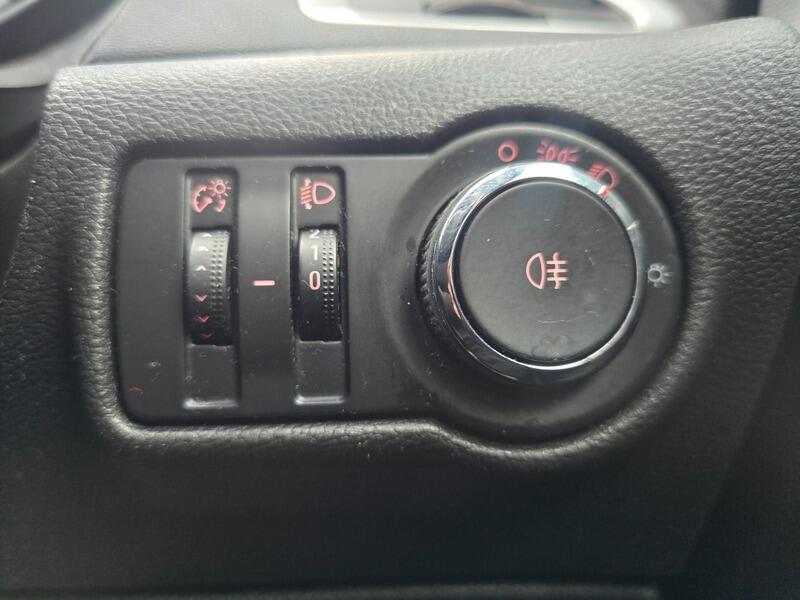 Used Vauxhall Astra 2015 for sale - 76071988: Photo 25