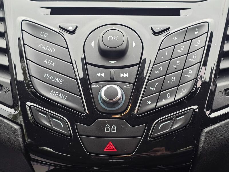 Used Ford Fiesta 2013 for sale - 76295077: Photo 25