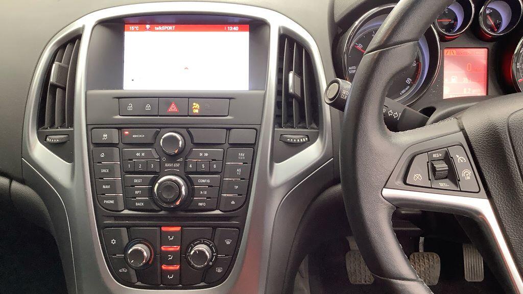 Used Vauxhall Astra 2014 for sale - 78185329: Photo 2