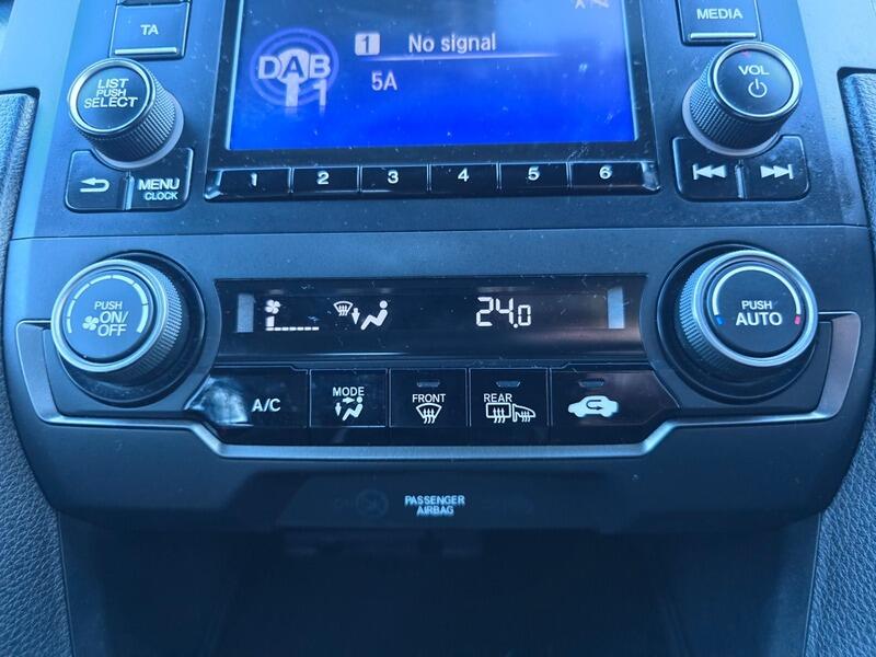 Used Honda Civic 2017 for sale - 77156399: Photo 31