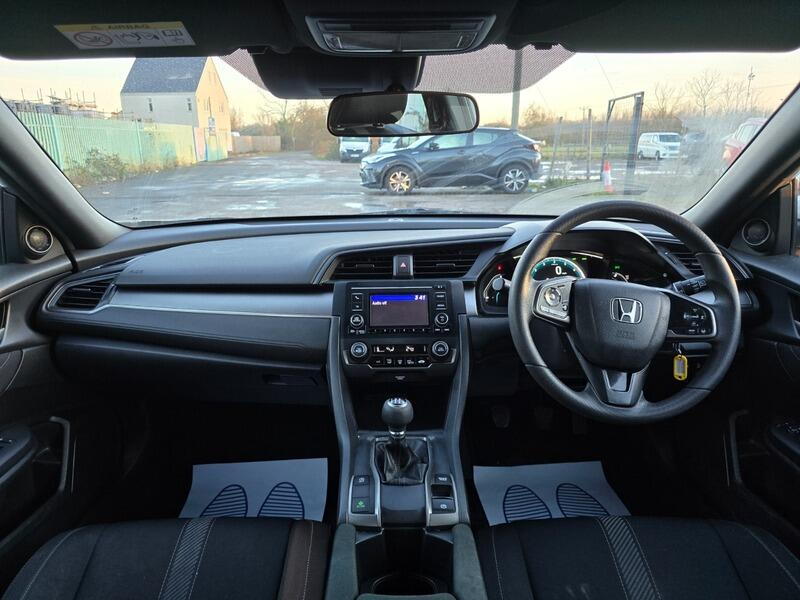 Used Honda Civic 2017 for sale - 77156399: Photo 35