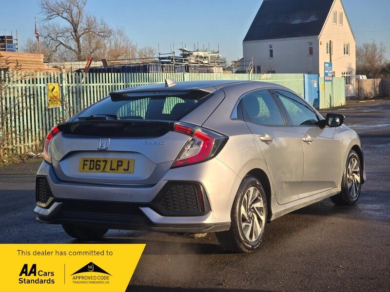 Used Honda Civic 2017 for sale - 77156399: Photo 9