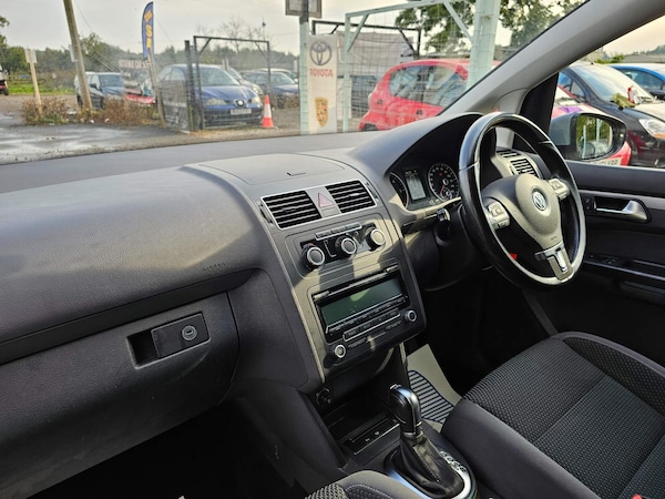 Used Volkswagen Touran 2011 for sale - 74965836: Photo 10