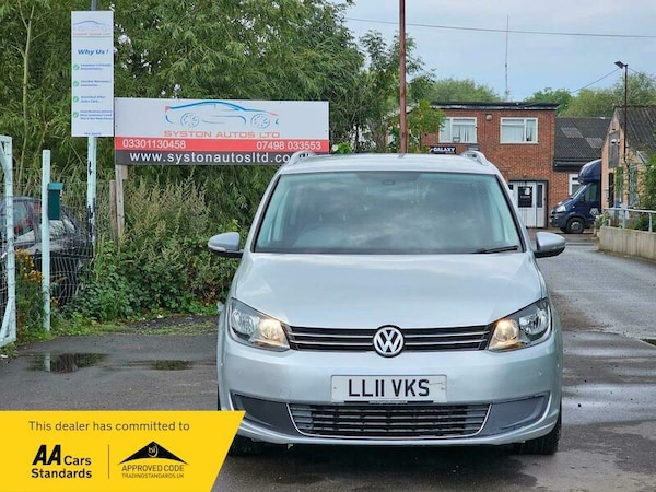 Used Volkswagen Touran 2011 for sale - 74965836: Photo 2