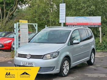 Used Volkswagen Touran 2011 for sale - 74965836: Photo