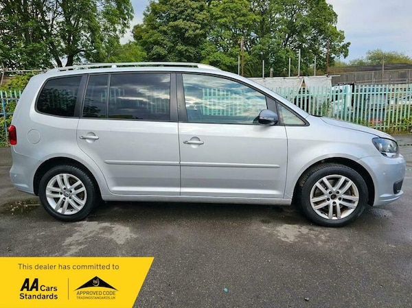 Used Volkswagen Touran 2011 for sale - 74965836: Photo 7