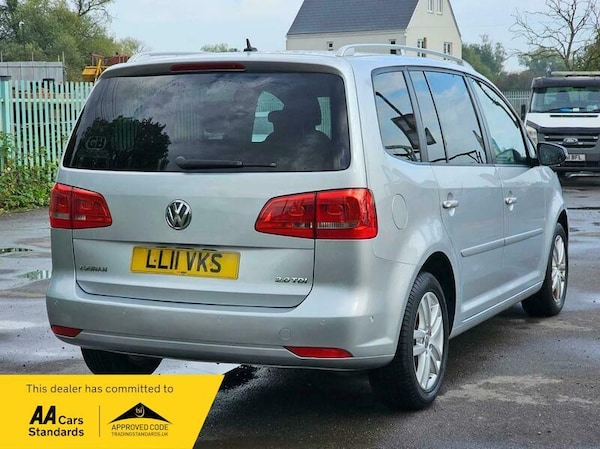 Used Volkswagen Touran 2011 for sale - 74965836: Photo 8