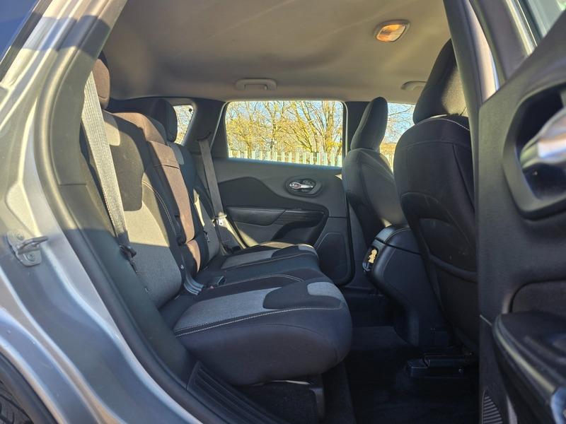 Used Jeep Cherokee 2015 for sale - 76990953: Photo 11