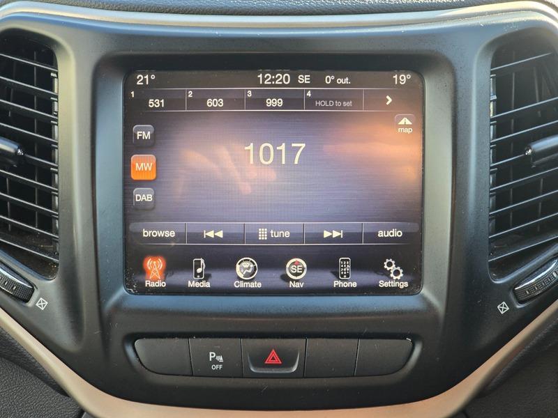 Used Jeep Cherokee 2015 for sale - 76990953: Photo 19