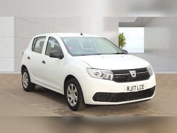Used Dacia Sandero 2017 for sale - 78535815: Photo