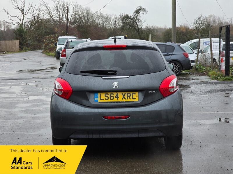 Used Peugeot 208 2014 for sale - 77908855: Photo 10